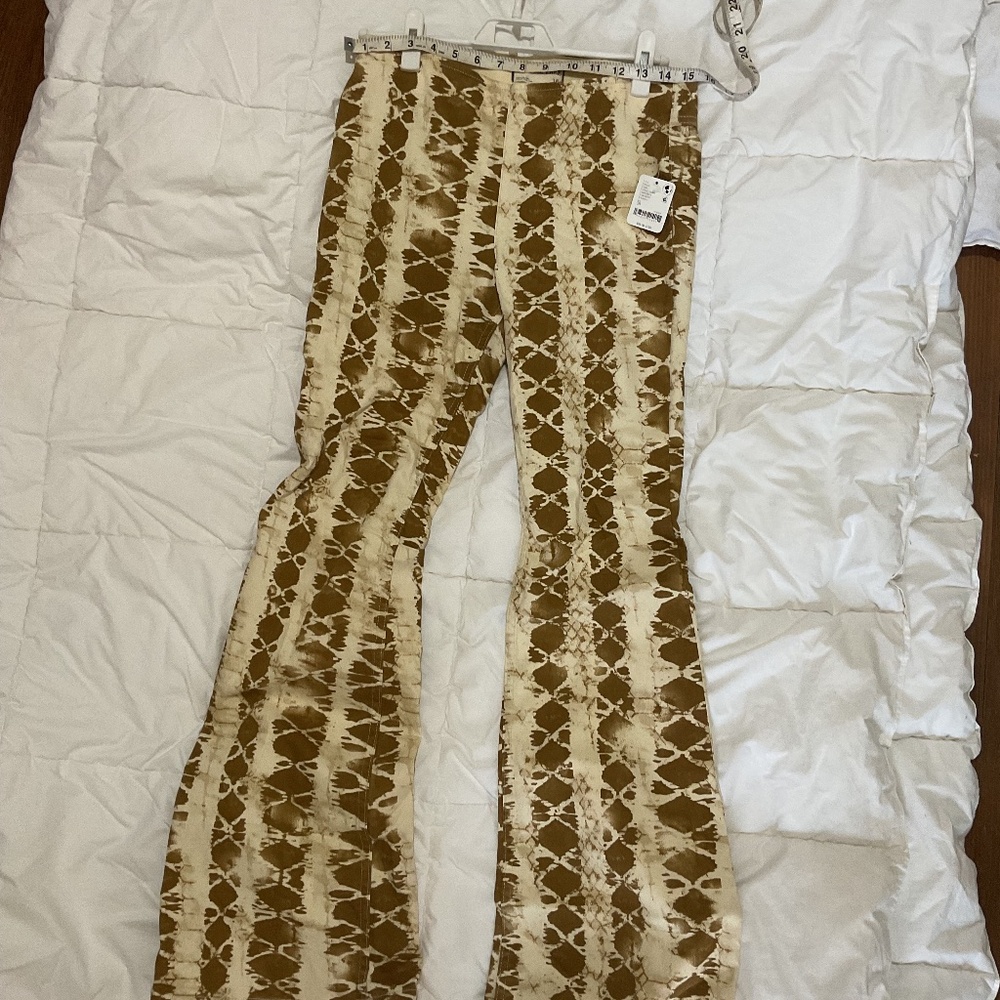 Free People pull on mid rise  flare jeans, tan & brown ,size 29